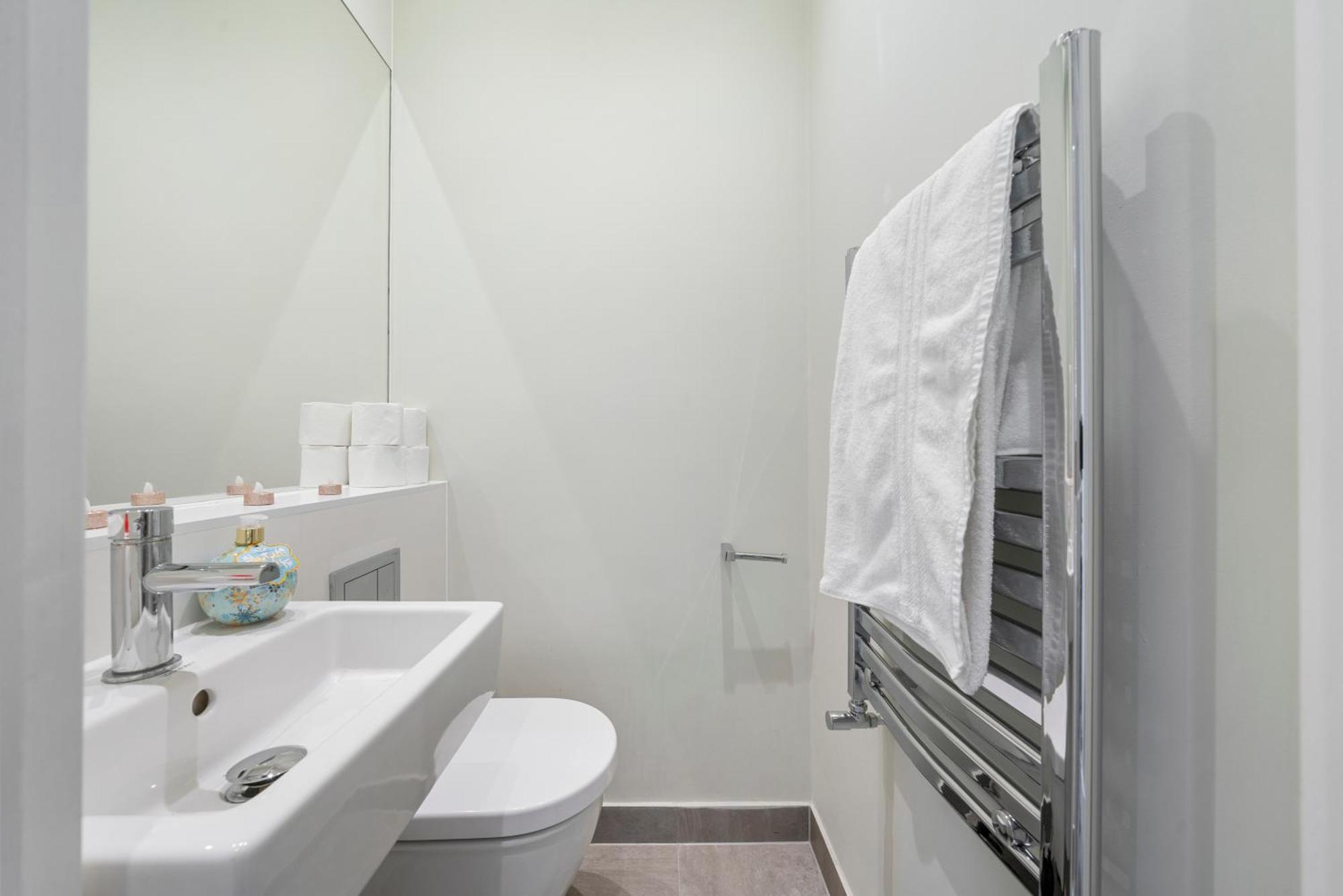 Chic 2 Bed Maisonette In Mayfair 32A London Bagian luar foto