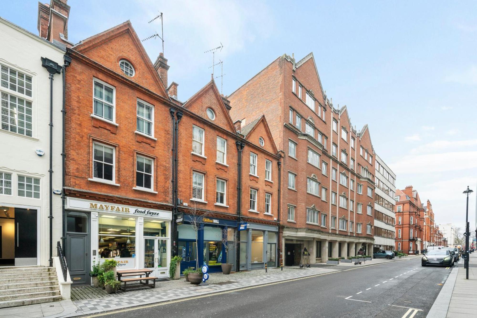 Chic 2 Bed Maisonette In Mayfair 32A London Bagian luar foto