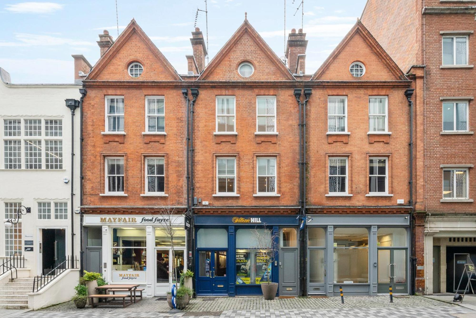 Chic 2 Bed Maisonette In Mayfair 32A London Bagian luar foto